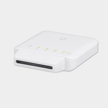 Load image into Gallery viewer, Ubiquiti UniFi Switch Flex 5-Port Managed Gigabit PoE Network Switch (USW-FLEX) Unifi Indoor/Outdoor 5-Port POE GB Switch