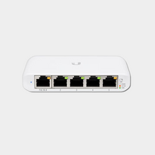 Load image into Gallery viewer, Ubiquiti Networks Unifi USW-Flex-Mini Switch Compact Gigabit 5-Port 802.3af/at PoE (USW-Flex-Mini) I 5-Port managed Gigabit Ethernet switch powered by 802.3af/at PoE or 5V, 1A USB-C adapter
