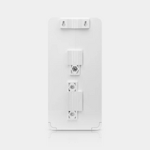 Load image into Gallery viewer, Ubiquiti NanoSwitch (N-SW) I Outdoor 4-Port PoE Passthrough Switch
